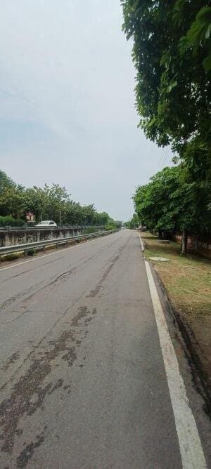 Commercial land plot for sale Amar Shaheed path Lucknow