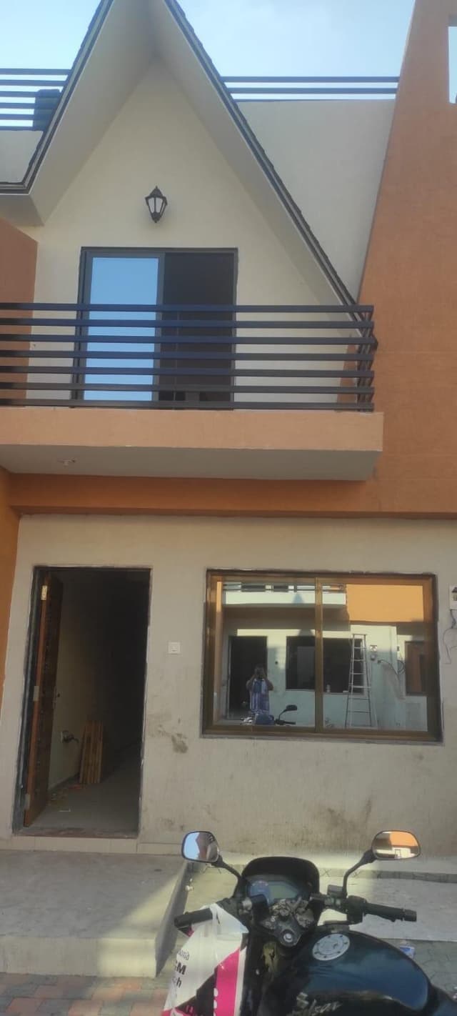 3Bedrooms 3Baths Independent House/Villa for Sale surat