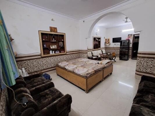 Jairam Bagh Colony, Agra RESALE 4 BHK Duplex Builder Floor in Jairam Bagh Colony, Agra
