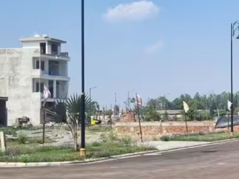 2bhk-1bath-builder-floor-for-sale-in-kala-kankar-colony-lucknow-u-p