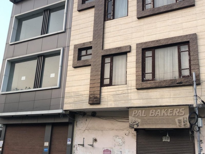 commercial-shop-for-sale-small-2