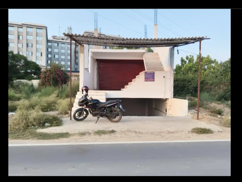commercial-shops-for-sale-in-united-university-beside-the-gate-of-united-medicity-rawatpur-jhalwa-prayagraj-211012-allahabad-u-p