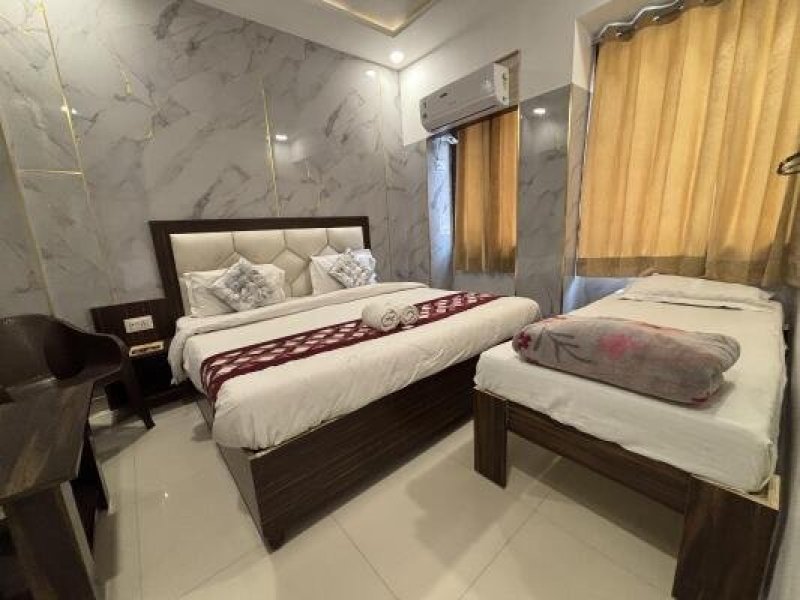 hotelresorts-with-27-rooms-30-washrooms-servant-room-and-others