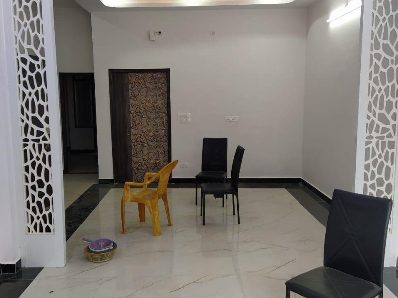 private-garden-north-east-facing-1-covered-parking-close-to-market-small-2