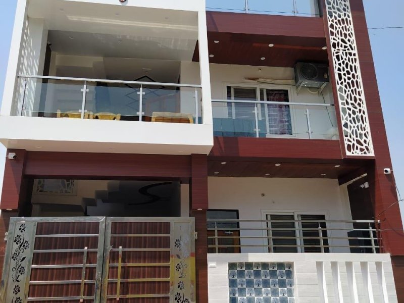 private-garden-north-east-facing-1-covered-parking-close-to-market-small-3